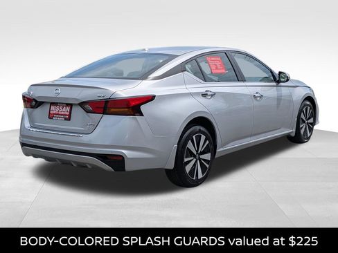 Certified 2022 Nissan Altima 2.5 SV AWD/4WD image 7