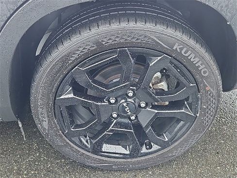 Certified 2024 Kia Seltos X-Line image 8