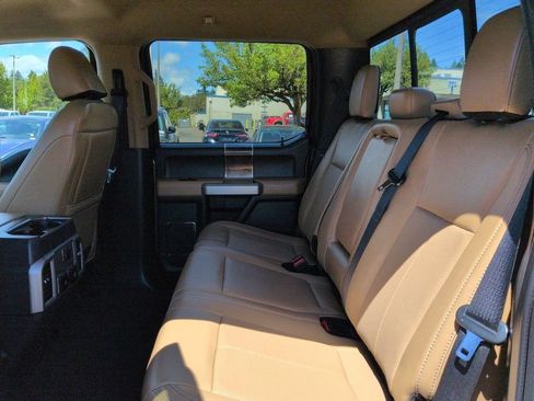 Used 2022 Ford F250 Lariat w/ Lariat Ultimate Package AWD/4WD image 24