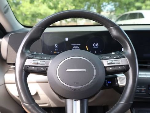 Used 2024 Hyundai Kona Limited FWD image 13