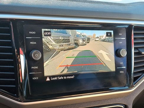 Used 2022 Volkswagen Atlas Cross Sport SEL Premium R-Line image 20