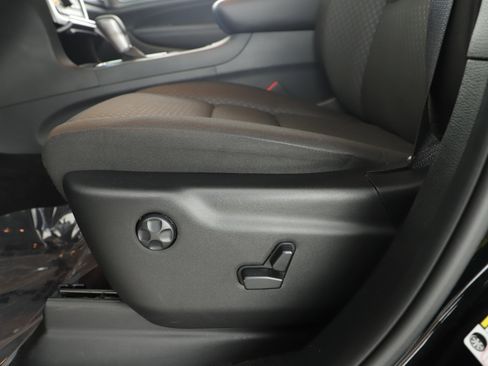 Used 2019 Jeep Grand Cherokee Laredo image 10