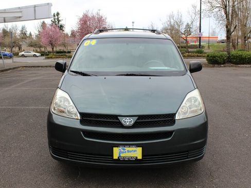 Used 2004 Toyota Sienna LE w/ LE Pkg 7 FWD image 6