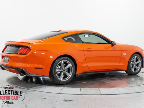 Used 2016 Ford Mustang GT Premium w/ Equipment Group 401A RWD image 21
