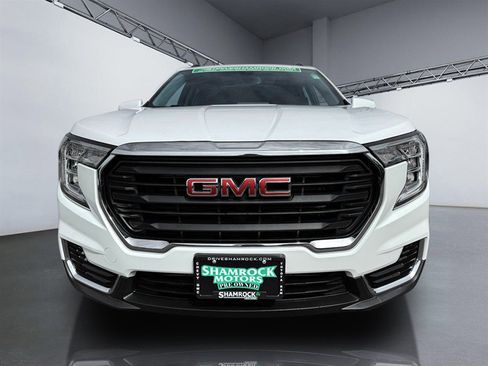 Used 2022 GMC Terrain SLE w/ Driver Convenience Package image 9