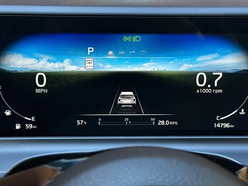 Used 2024 Kia Seltos SX w/ SX Sunroof Package AWD/4WD image 25