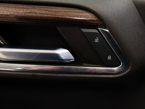 Used 2023 Chevrolet Silverado 1500 LT image 13