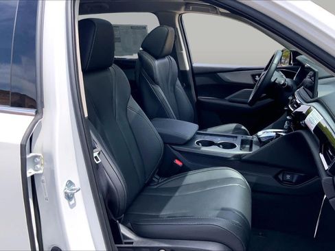 Used 2026 Acura MDX w/ Technology Package FWD image 9