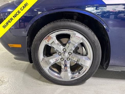 Used 2013 Dodge Challenger R/T w/ Sound Group II RWD image 9