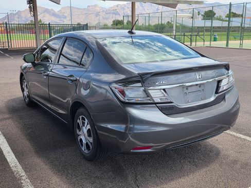 Used 2013 Honda Civic Hybrid Sedan image 3