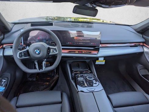 New 2027 BMW 530i xDrive w/ M Sport Package AWD/4WD image 15