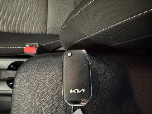 Used 2024 Kia Forte LXS FWD image 16