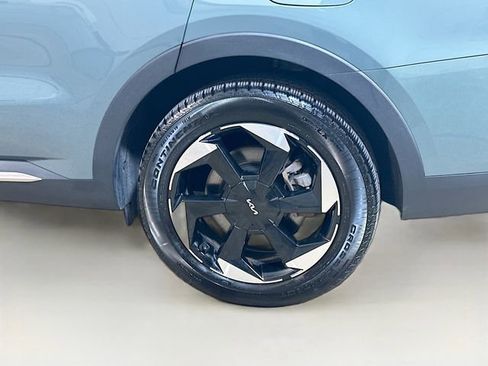 Used 2025 Kia Sorento EX image 7