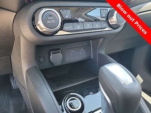 New 2025 Nissan Versa SR w/ Trunk Package image 26