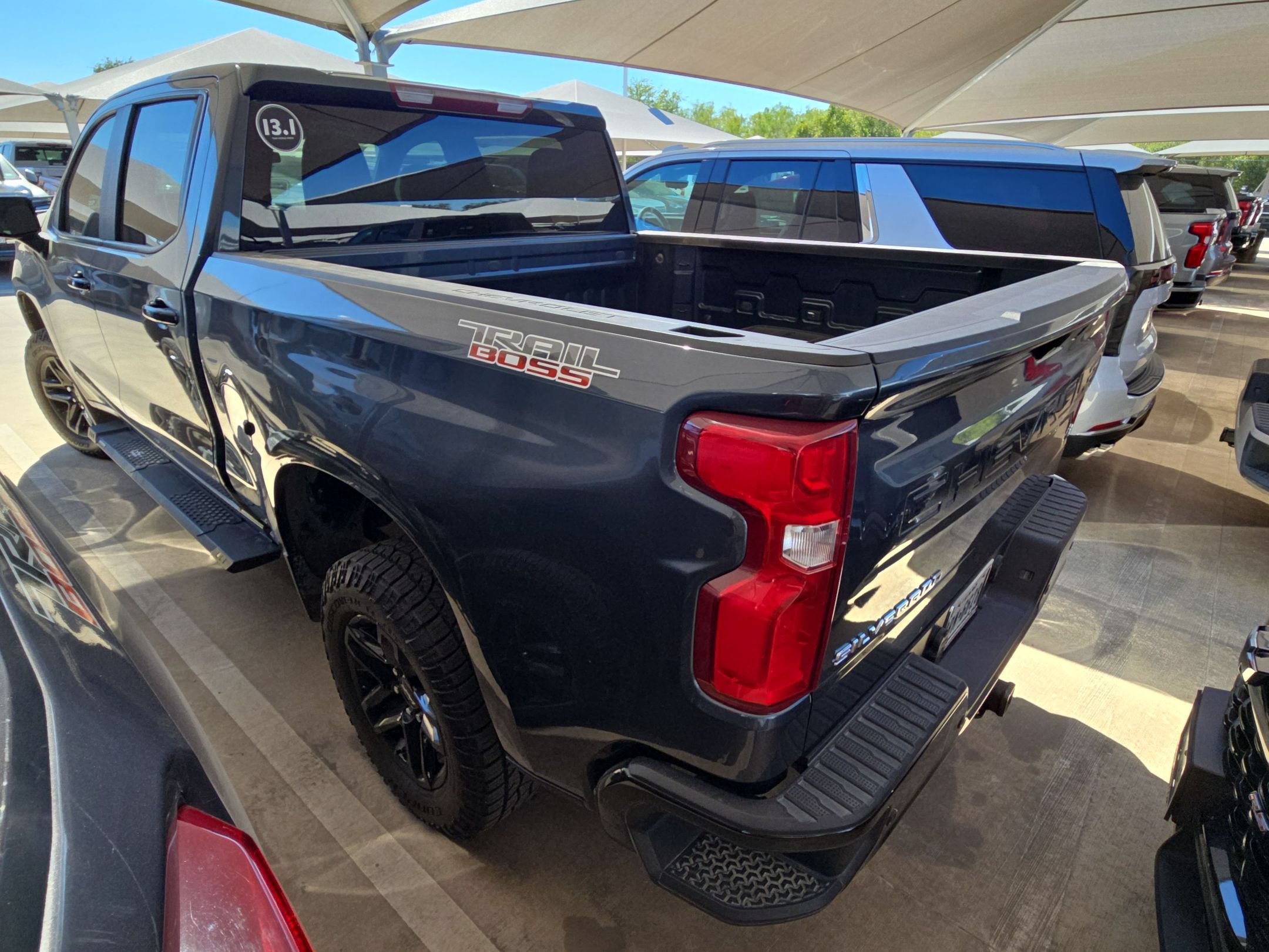 Used 2022 Chevrolet Silverado 1500 LT Trail Boss w/ Safety Package AWD/4WD image 4