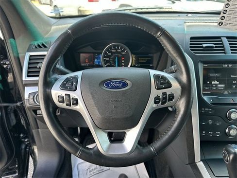 Used 2012 Ford Explorer XLT image 14