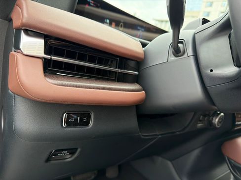 New 2026 Lincoln Navigator L Reserve AWD/4WD image 35