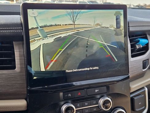 Used 2024 Ford Expedition Limited image 29