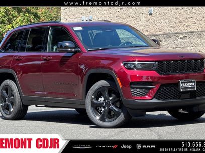 New 2025 Jeep Grand Cherokee Laredo