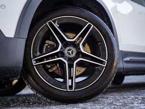 Used 2020 Mercedes-Benz GLB 250 GLB 250 image 19