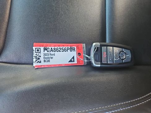 Used 2023 Ford Explorer XLT w/ Equipment Group 202A RWD image 21