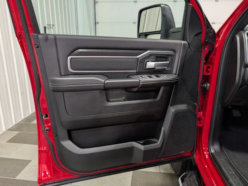Used 2026 RAM 2500 Big Horn AWD/4WD image 12