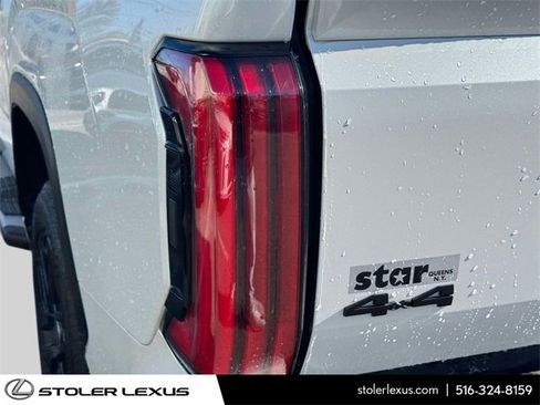 Used 2024 Toyota Tundra Limited image 11