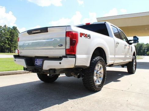 Used 2018 Ford F250 Platinum w/ Platinum Ultimate Package AWD/4WD image 17