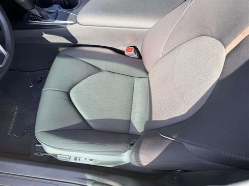 Used 2018 Toyota Camry LE w/ Convenience Package image 28