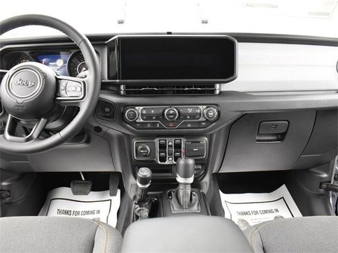 New 2025 Jeep Gladiator Sport image 8