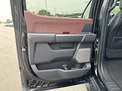 Certified 2022 Ford F150 Lariat w/ Equipment Group 502A High image 18