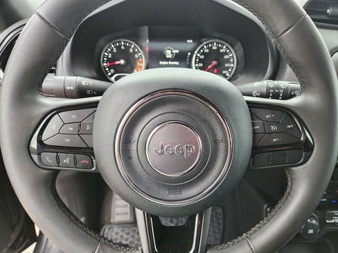 Used 2022 Jeep Renegade Altitude image 28