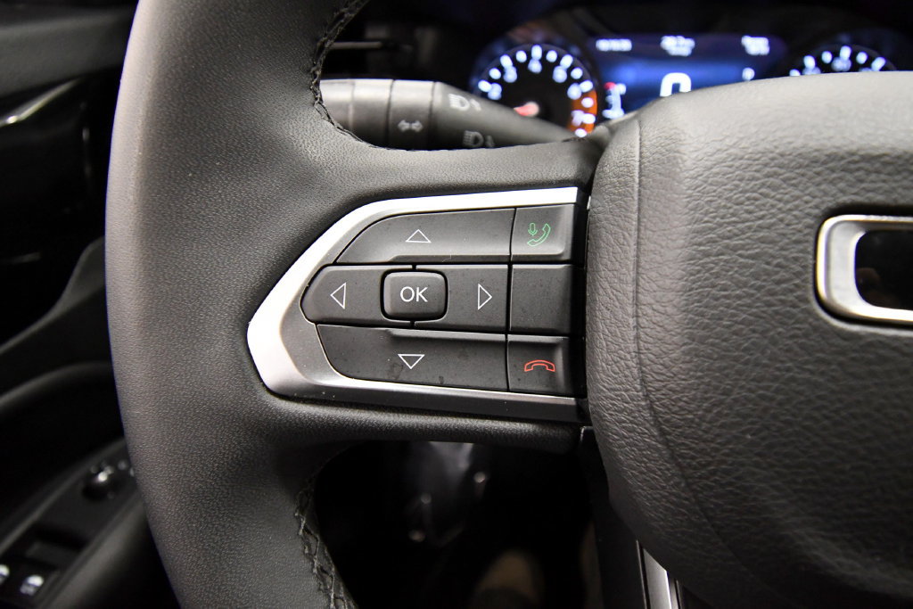 Used 2026 Jeep Compass Latitude AWD/4WD image 20