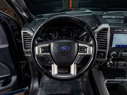 Used 2021 Ford F250 Platinum w/ FX4 Off-Road Package image 19