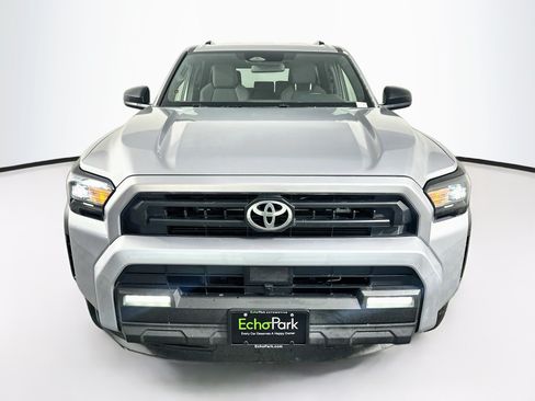 Used 2025 Toyota 4Runner SR5 AWD/4WD image 2