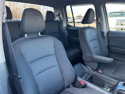 Used 2019 Honda Ridgeline Sport image 27