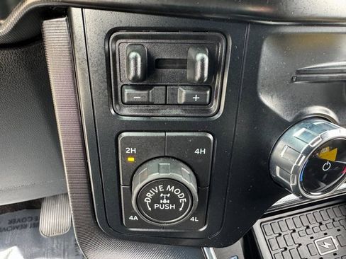 Certified 2023 Ford F150 Platinum w/ Equipment Group 701A High image 28