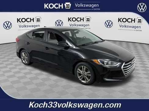 Used 2018 Hyundai Elantra SEL w/ Cargo Package FWD image 1