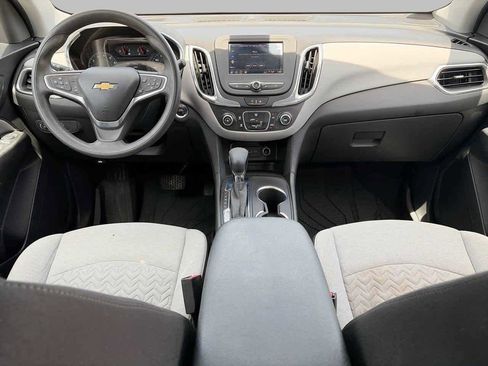 Used 2022 Chevrolet Equinox LS w/ LPO, Floor Liner Package FWD image 9