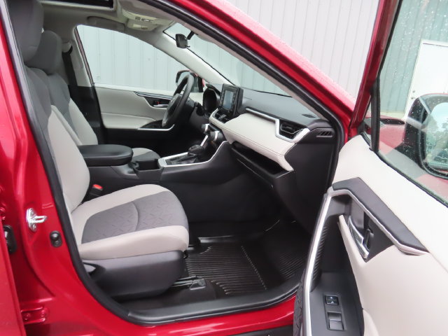 Used 2022 Toyota RAV4 XLE w/ Convenience Package AWD/4WD image 24