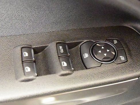 Used 2019 Ford EcoSport SE image 15