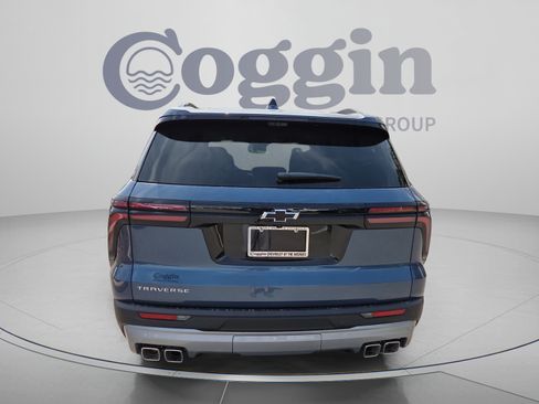 New 2026 Chevrolet Traverse LT w/ Driver Confidence Package FWD image 4