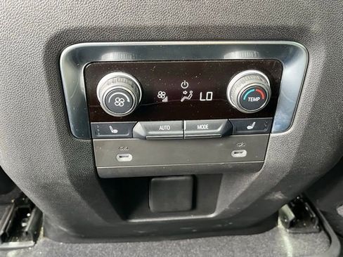 Used 2021 Chevrolet Tahoe High Country w/ Premium Package image 20