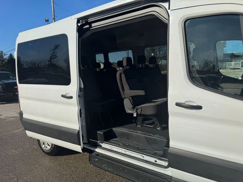 Used 2023 Ford Transit 350 XLT image 26