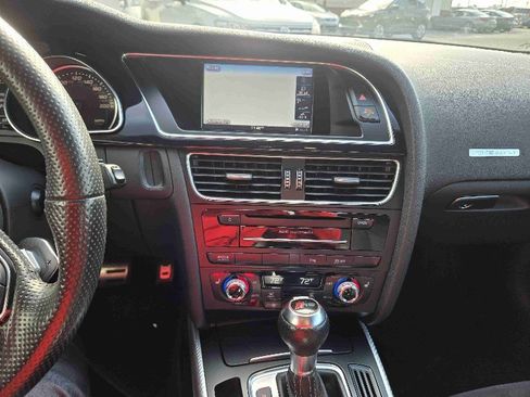 Used 2013 Audi RS 5 Coupe w/ Audi MMI Navigation Plus Pkg image 16