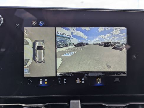 Certified 2026 Chevrolet Equinox RS w/ Convenience Package III image 24