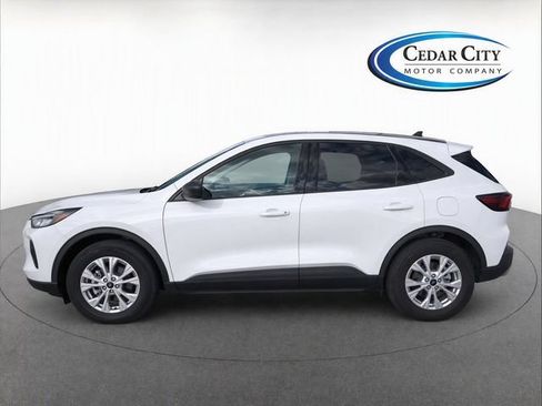Used 2026 Ford Escape Active w/ Tech Pack #1 AWD/4WD image 6