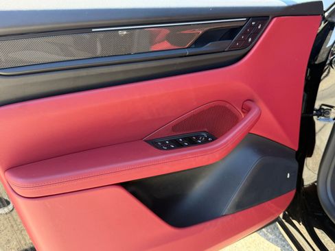 Used 2025 Porsche Macan Turbo Electric image 23