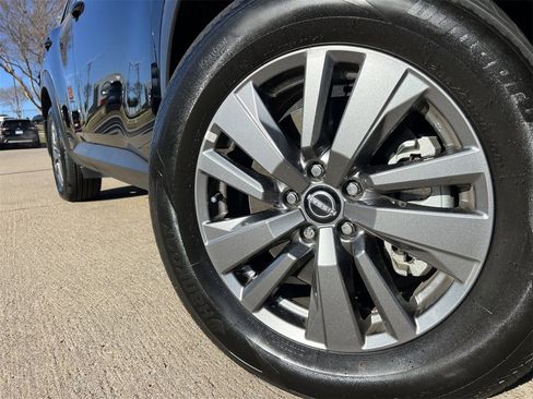 Certified 2025 Nissan Pathfinder S image 8