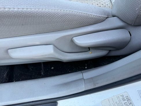 Used 2012 Toyota Camry LE image 29